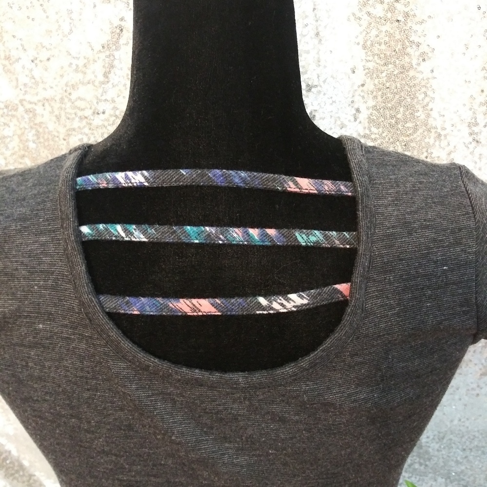 Exhilaration Gray crop top